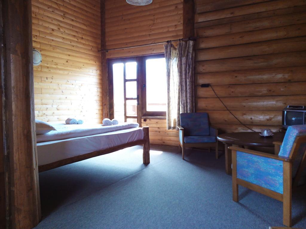Casa Muntelui - Sambata Sîmbăta de Sus Ruang foto